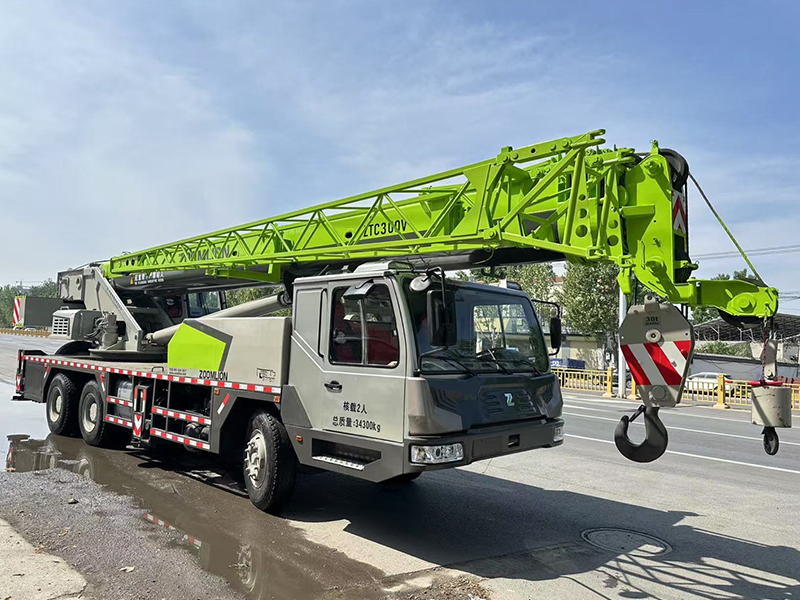 Zoomlion 30 Ton QY30/ZTC300V